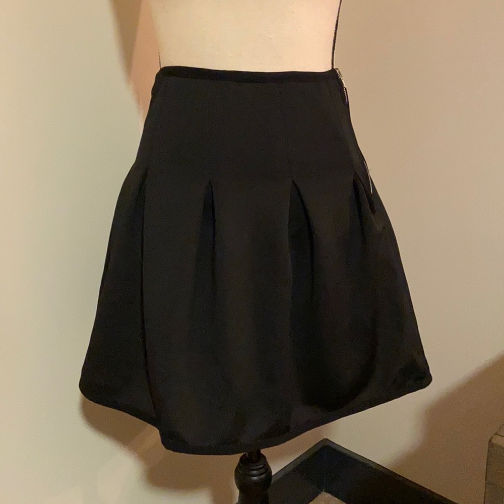 Rebel Women’s Black Skirt